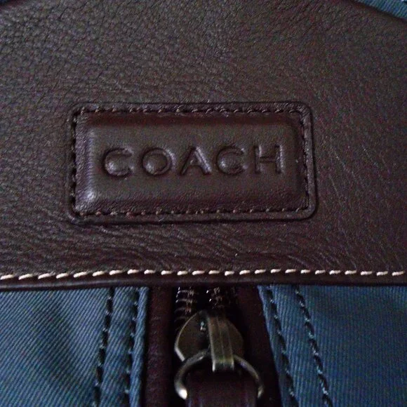 Coach Men Varick Sling Backpack Gray F70692 - Picture 9 of 15